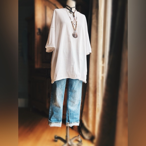 We The Free Devon Tee - Picture 10 of 12